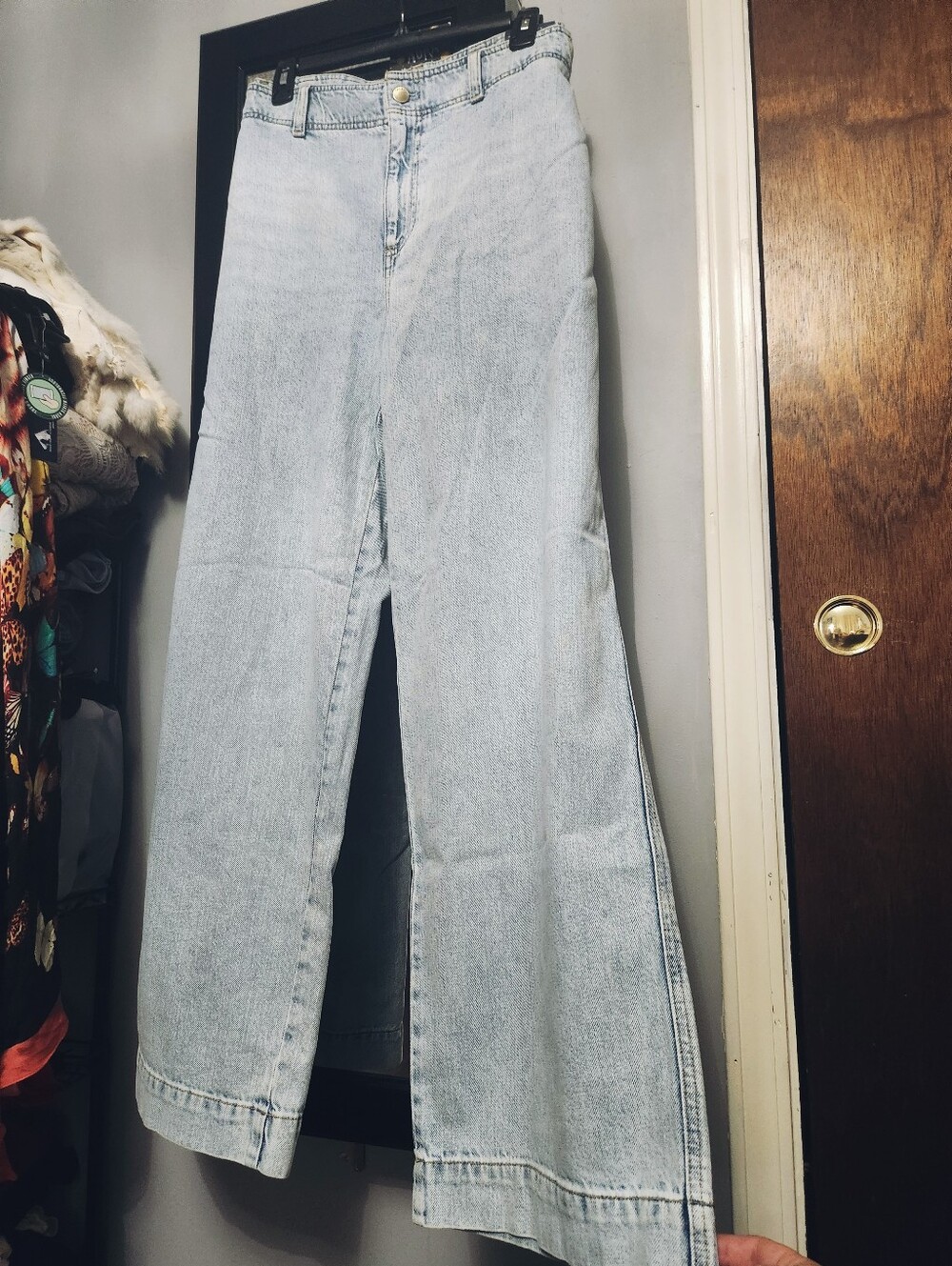 Talbots High Waist Relaxed Trouser Light Wash Jeans. Size 16W